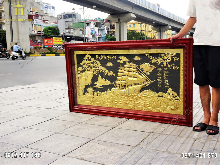 Với doanh nh&acirc;n, người l&agrave;m nghề bu&ocirc;n b&aacute;n, tranh mang một &yacute; nghĩa về phong thủy v&ocirc; c&ugrave;ng lớn, n&oacute; gi&uacute;p k&iacute;ch th&iacute;ch t&agrave;i lộc, l&agrave;m ăn su&ocirc;n sẻ, bu&ocirc;n may b&aacute;n đắt